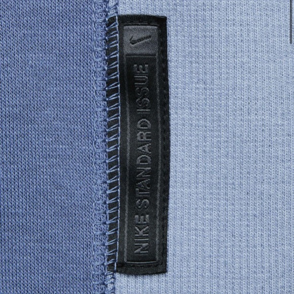 NikeLeBron Standard Issue Therma-FIT Basketball Jacket 'Blue White NWT small - Picture 3 of 3